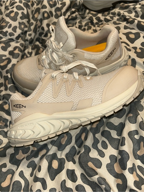 Keen Shoes - Keen Light Beige Utility Work Shoe with Yellow Insole